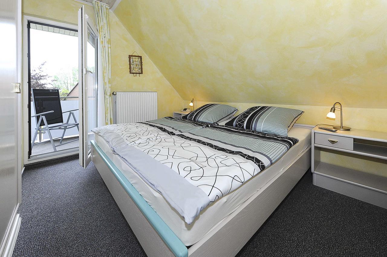 Ferienwohnungen Haus Sternenlicht エセンス エクステリア 写真